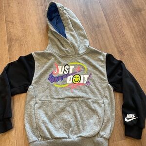 Girls Nike sweatshirt, size 6